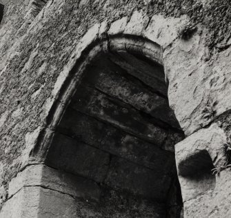 Carrick Castle, interior.
Detail of rib vaulted window entablature.