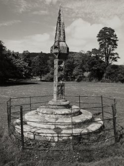 Asknish House, Sundial.
View from West.