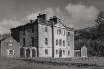 Argyll, Barbreck House.
General view from West.