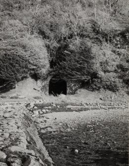 Ardmaddy Castle, Boat House.
View from jetty.