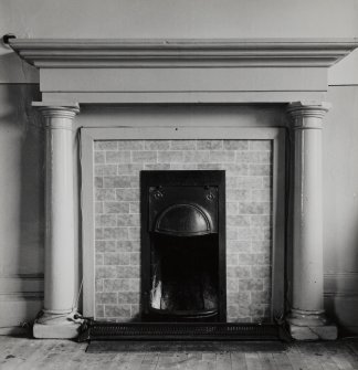 Campbeltown, Bolgam Street, Old Courthouse, interior.
General view of fireplace.