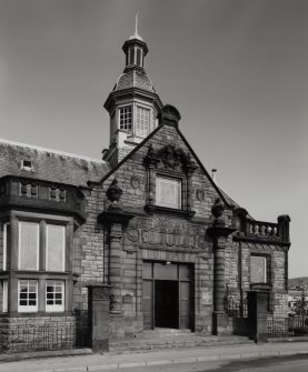 Campbeltown, Hall Street, Campbeltown Library and Museum.
General view of main entrance from South.