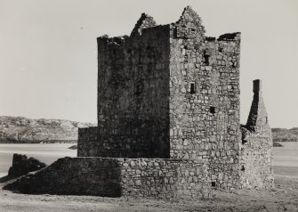 Coll, Breachacha Castle.
General view from North-West.