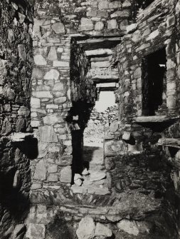 Coll, Breachacha Castle.
View of interior of keep entrance showing relieving arch at basement level.
