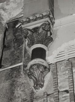 Interior of main church: South wall, detail of decorative corbel 
Townhead and Blochairn Parish Church