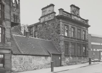 Glasgow, Rutherglen, 1 Glasgow Road, City of Glasgow Bank.
General view from South-West.