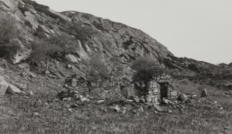 Colonsay, Teampull a' Ghlinne.
General view from South-West.