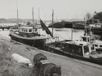 Crinan Canal, Crinan Basin.
View from South West.