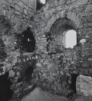 Dunollie Castle, interior.
View of tower-house.