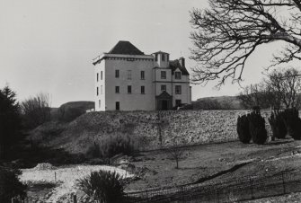 Craignish Castle.
General view.