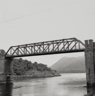 Creagan Viaduct.
View of South truss from South-West.