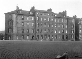 1-6 Gayfield Place, 33, 33A Gayfield Square
Elevation to street