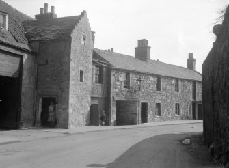 Edinburgh, 62 Restalrig Road South.
General view before restoration.