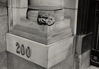 200 St Vincent Street
Detail of carved beast on main entrance column
