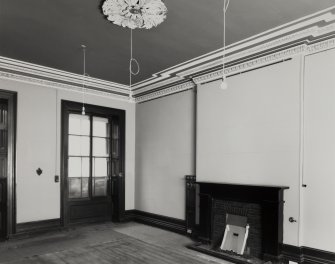 178 - 180 St Vincent Street, interior
View of ground floor South West apartment from North East