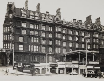 Glasgow, St Enoch Hotel.
View of West facade, North Section.