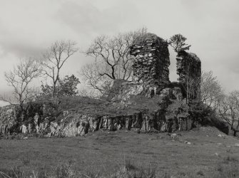 Finchurn Castle.
General view from South.