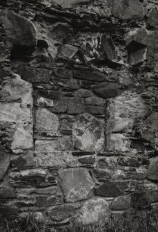 Fraoch Eilean Castle.
Detail of East window in South wall.