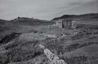 Mull, Inchkenneth, chapel.
General view from East.