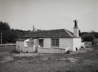 Furnace, Loch Fyne Powder Works, watch house.
General view of watch house (now a dwelling) and works gate from North-West.