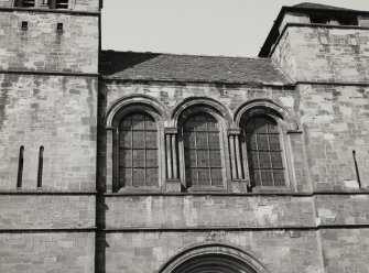 Glasgow, 9 Wester Craigs, Blackfriars Park Church.
Detail of windows on East facade from East.