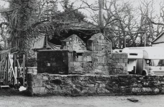 SW elevation.