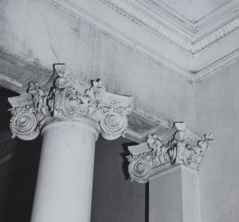 Interior.
Detail of column heads.