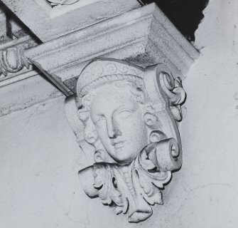 Interior.
Detail of corbel.