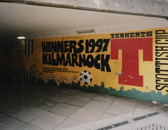 Detail of graffitti at the entrance.
