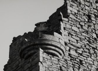 Detail of North-West angle turret.