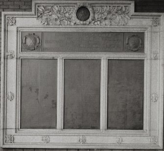 View of station War Memorial at S end of station (beneath Station Hotel)