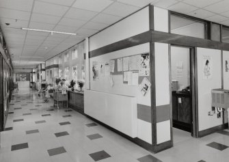 Fifth floor, view to show 'racetrack' planning, Bellshill Maternity Hospital.