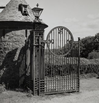 Doocot and gate, detail
