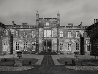 Detail of South Garden frontage