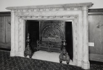 Dining room, detail of fireplace