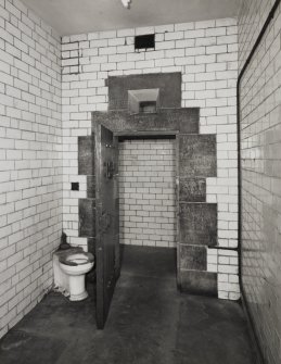 Interior.
View of specimen cell in cell block.