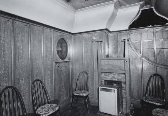 Interior.
View of lounge no. 4.