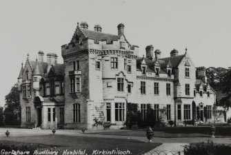 Copy of historic photograph inscribed 'Gartshore Auxilliary Hospital, Kirkintilloch'.