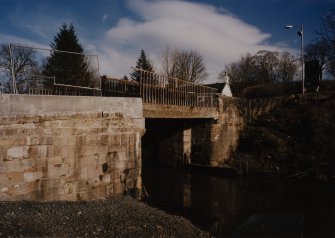 Cadder Village, Cadder Road, Forth and Clyde Canal, Bridge
View from West
