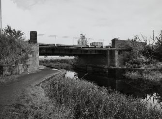 Hungryside Bridge, Forth and Clyde Canal, Lifting Bridge
View from West North West