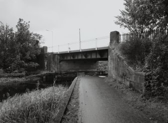 Hungryside Bridge, Forth and Clyde Canal, Lifting Bridge
View from East