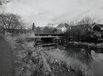 Kirkintilloch, Forth and Clyde Canal, Hillhead Bridge
View from South West