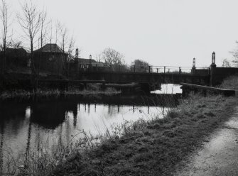 Kirkintilloch, Forth and Clyde Canal, Hillhead Bridge
View from North West