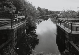 Twechar, Main Street, Forth and Clyde Canal, Lifting Bridge
View from bridge looking West