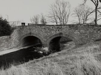 Dundee, Barns of Claverhouse Road, Claverhouse Bleachworks.
General view of bridge from West.