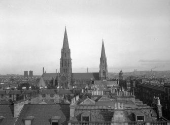 Edinburgh, Palmerston Place, St. Mary's Episcopal Cathedral.
View across roof-tops from Rothesay Terrace.