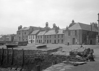 General view of 1-7 Old Harbour.