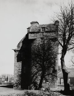Dundee, Claypotts Road, Claypotts Castle.
General view from South.