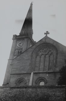 Alyth, Alyth High Parish Church.
General view of exterior from South.