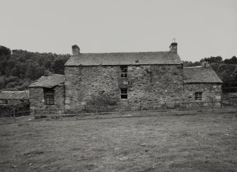 Balmacneil Farm.
General view of farmhouse from North-East.
